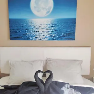 https://bahia-sol-deluxe.in-canary-islands.com