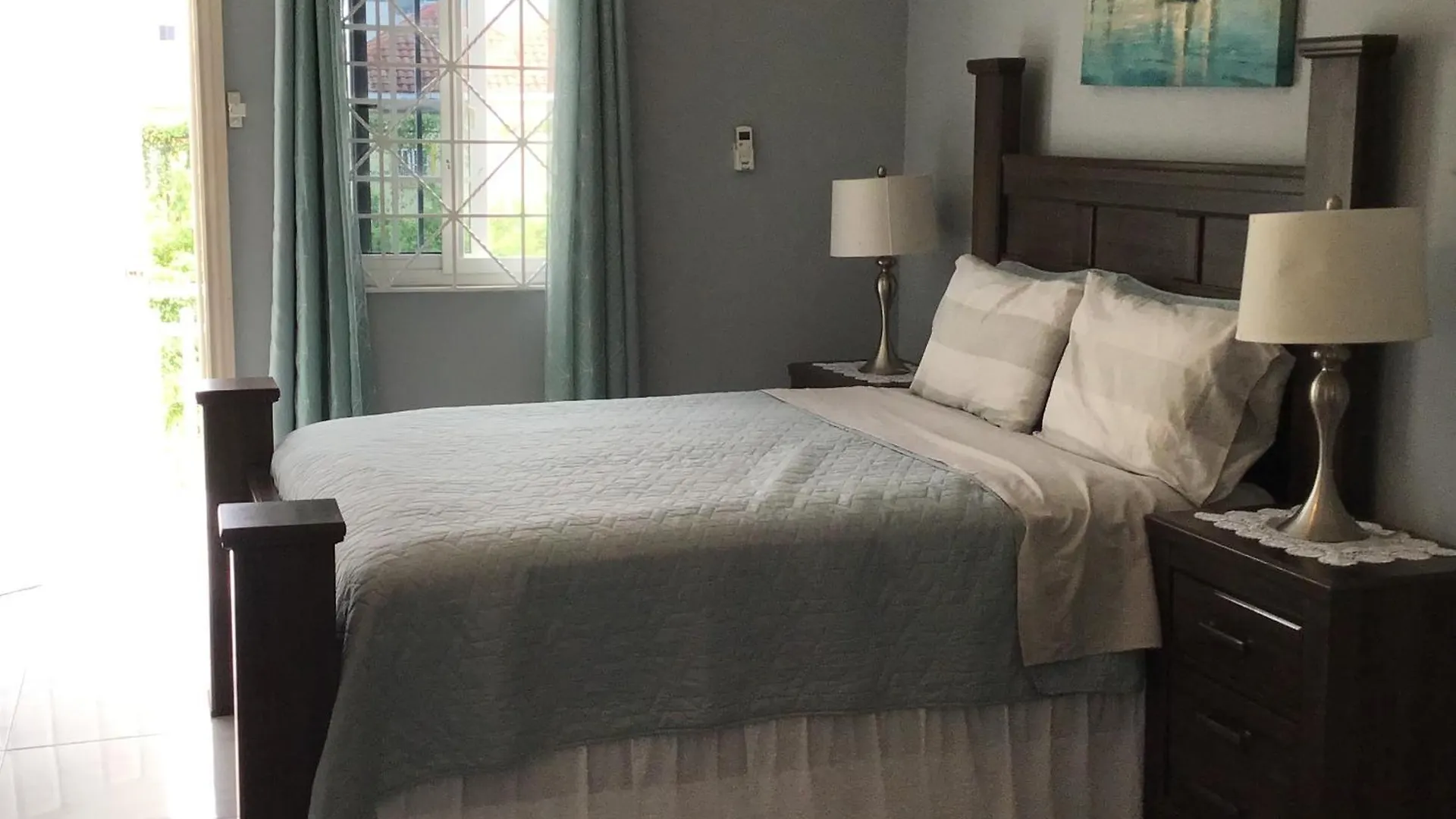 Hills Royale Villa -Ironshore Montego Bay 0*,